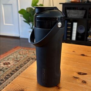 BrüMate Stainless Shaker